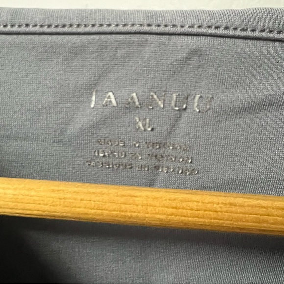 Jaanuu scrub top grey xl - Picture 2 of 7